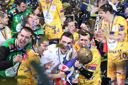 "Ludzie, wygraliśmy Ligę Mistrzów!!!" - zobacz, jak Vive Tauron Kielce cieszył się ze zwycięstwa