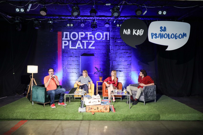 Učesnici tribine Na kafi sa psihologom - Dragan Ilic, Marina Videnovic,Anja Stankovic, Ognjen Micovic