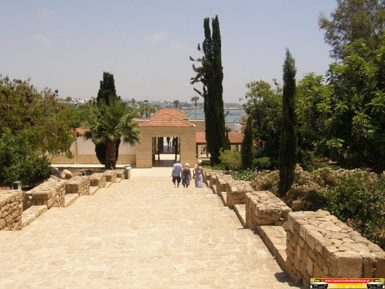 Park archeologiczny w cypryjskim Pafos - główne wejście na teren parku