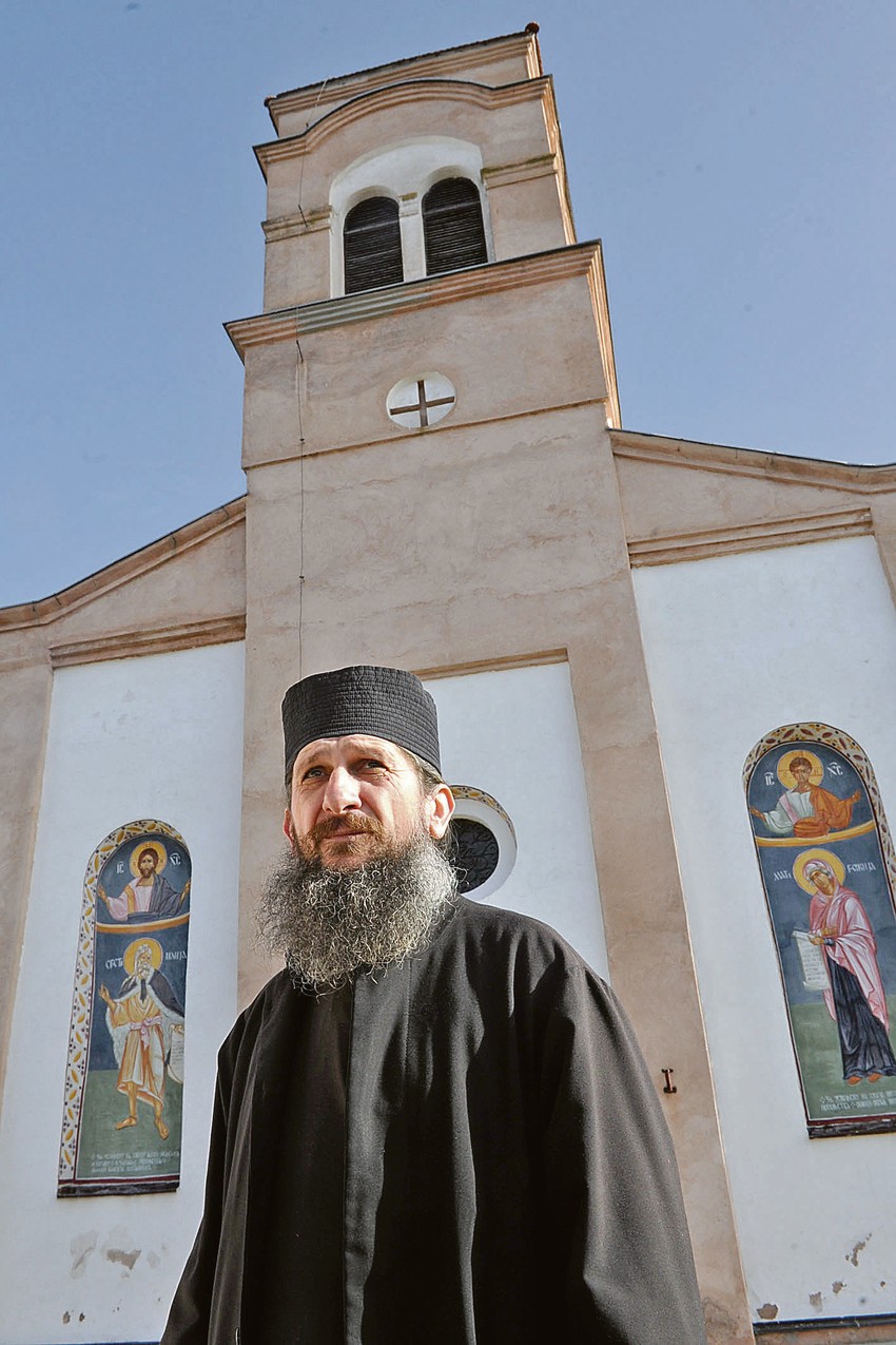 Sveštenik Miroslav Neđić