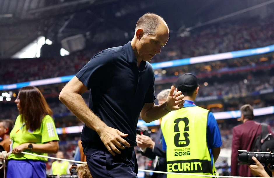 Posle poraza od Argentine, selektor Engleske Tomas Tuhel otrčao je u svlačionicu | Foto: REUTERS/Agustin Marcarian