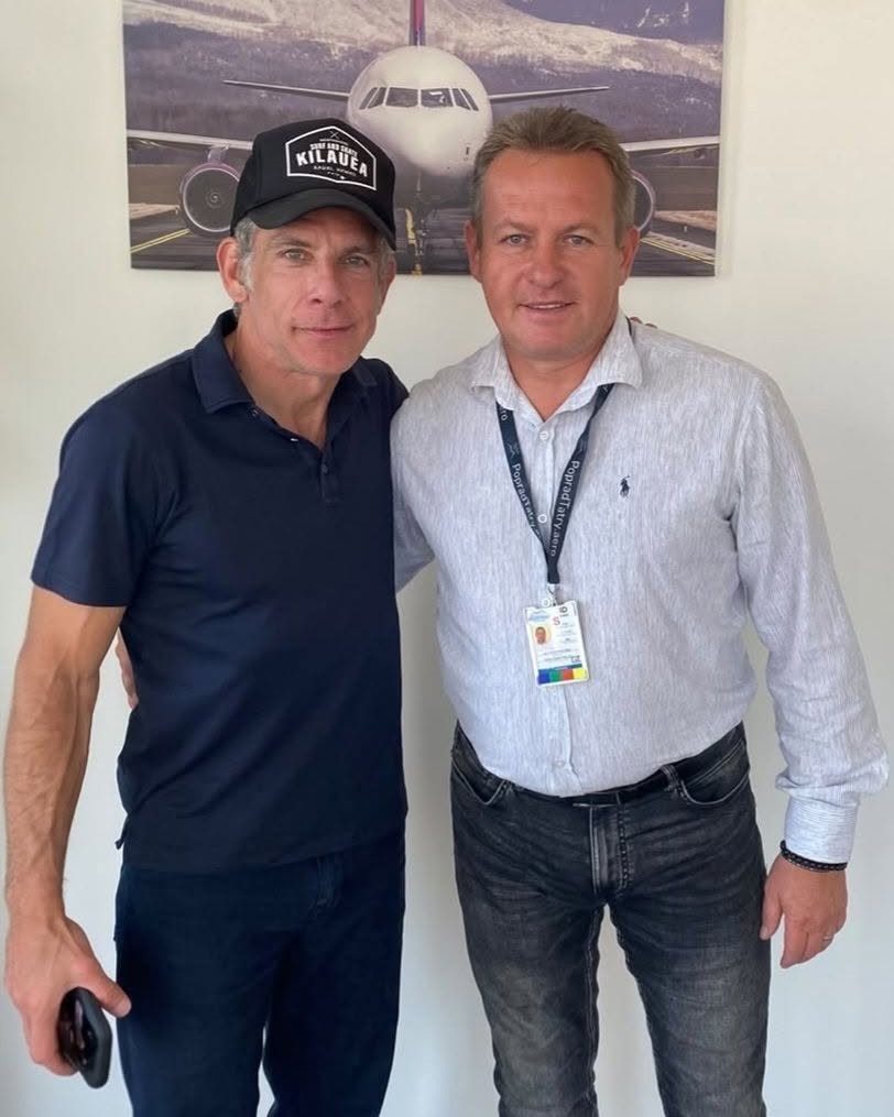 Režisér Ben Stiller a šéf popradského letiska Patrik Františka. 