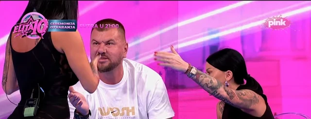 PREKINUTA UŽIVO EMISIJA! Janjuš iznenadnim upadom napravio haos, OBEZBEĐENJE MORALO HITNO DA INTERVENIŠE