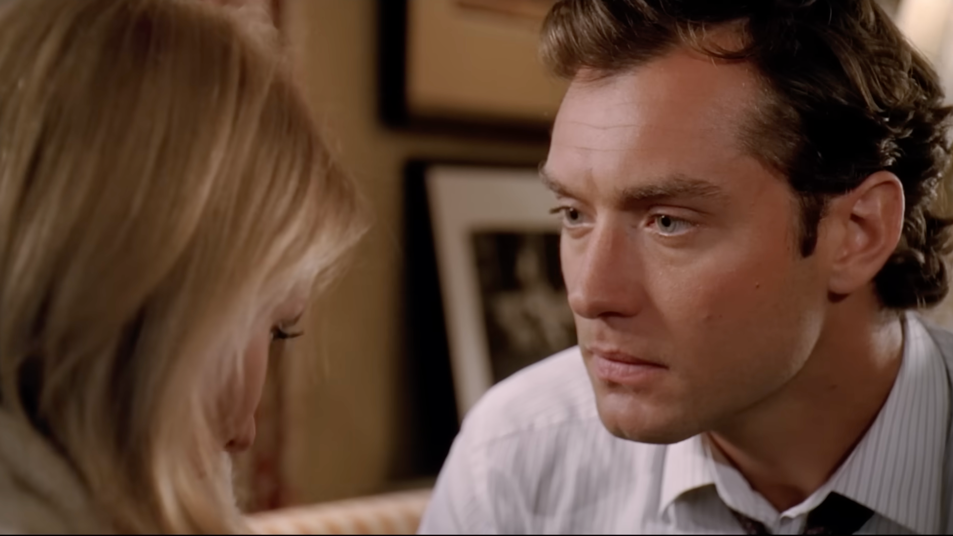 Jude Law vo filme Prázdniny.