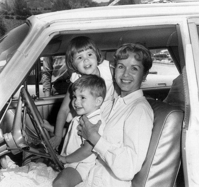 Debbie Reynolds z dziećmi, 1960 r.