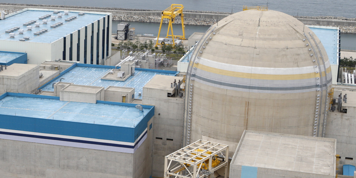 Reaktory nr 1 i nr 2 w elektrowni Shin Kori
