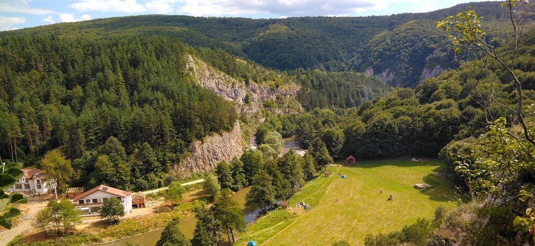 Najtańsze kraje w Europie. Tu spędzisz wakacje za grosze [FOTO]