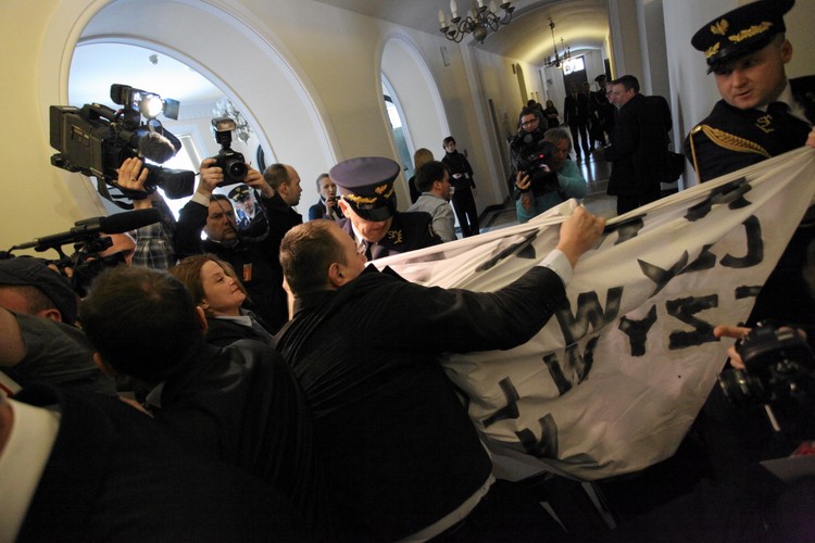 Przepychanki w Sejmie