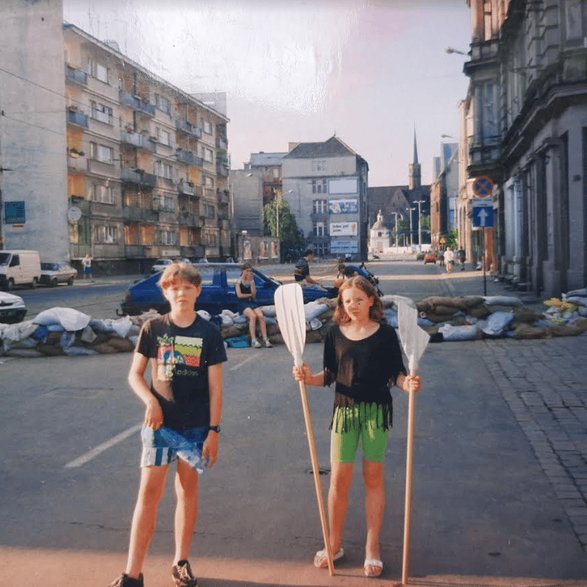 Dziecięce zabawy podczas powodzi, fot. A. Żelazowski