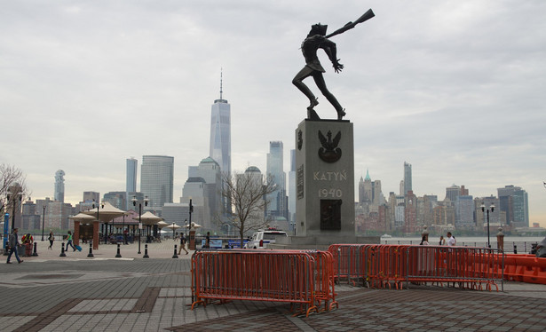 Pomnik Katyński w Jersey City