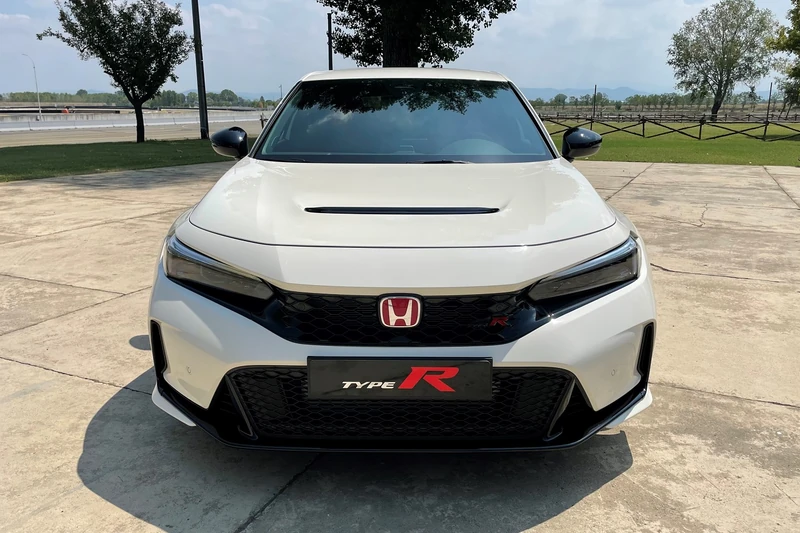 Pierwsza jazda nową Hondą Civic Type R