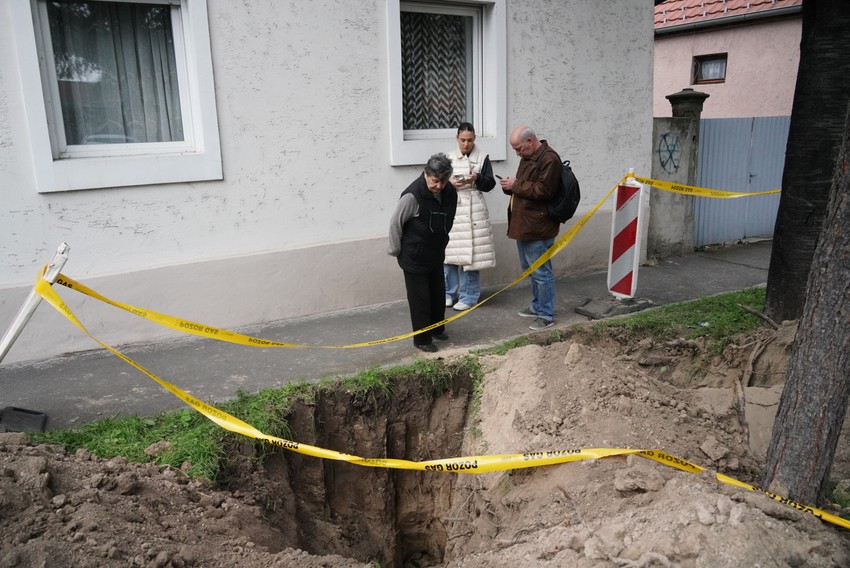 Policija obezbeđuje mesto gde je došlo do eksplozije