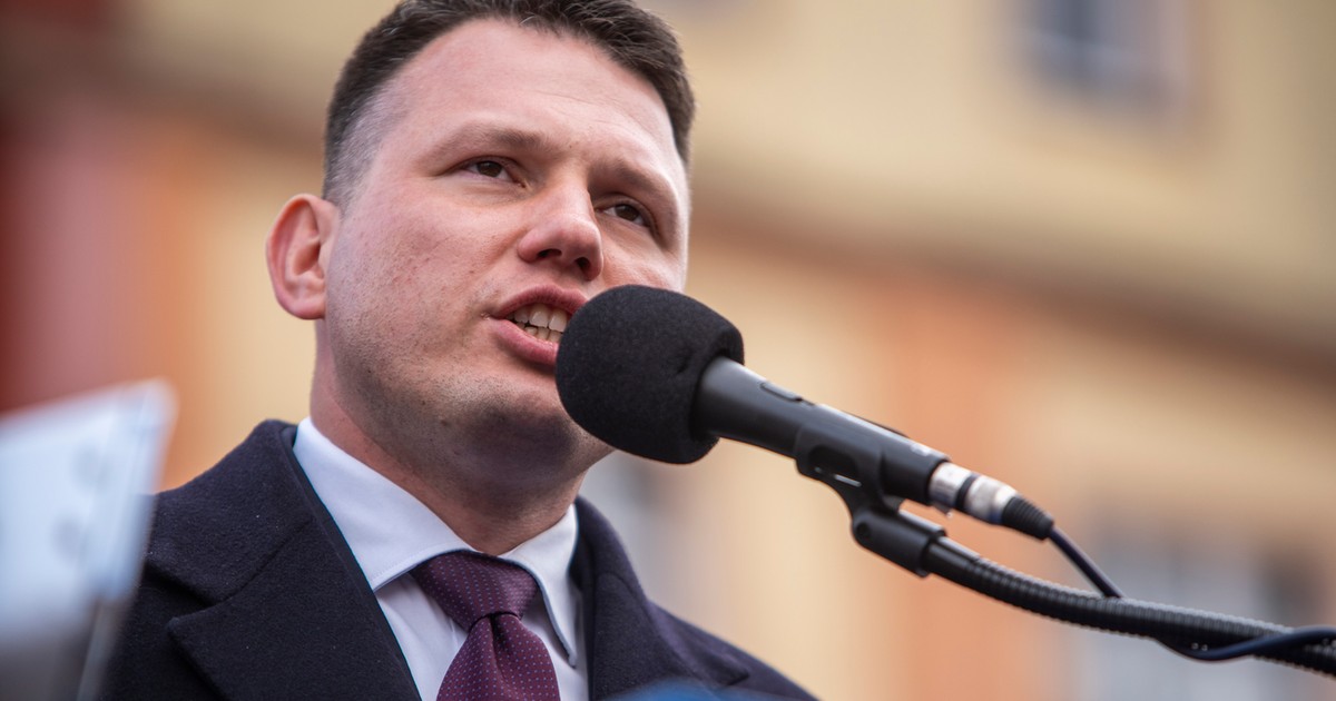 Sztab Trzaskowskiego zrobił badania. "Mentzen precyzyjnie strzelił sobie w kolana i stopy"