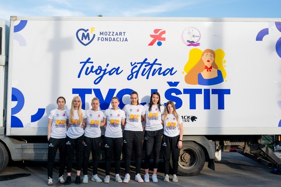 Karavan besplatnih pregleda "Tvoja štitna, tvoj štit": Heroine i van terena u zajedničkoj akciji Fondacije Mozzart i Fudbalskog Saveza Srbije
