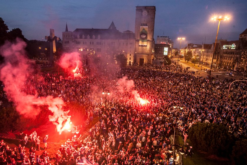 Kibice nie zapłacą za zniszczenia