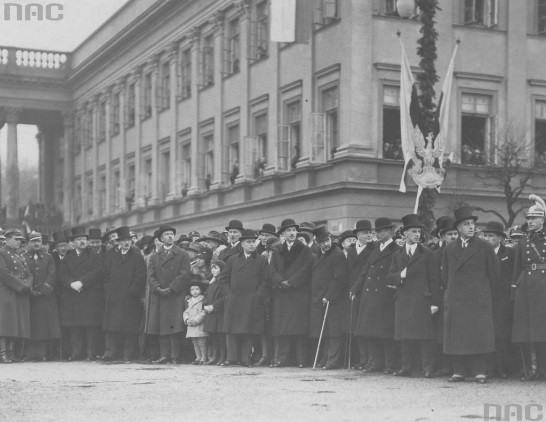 Obchody Święta Niepodległości na placu Saskim w Warszawie 