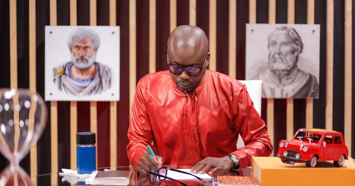 'God will bless Akufo-Addo if he used tax to educate students' – Adom-Otchere - Vimarsana News