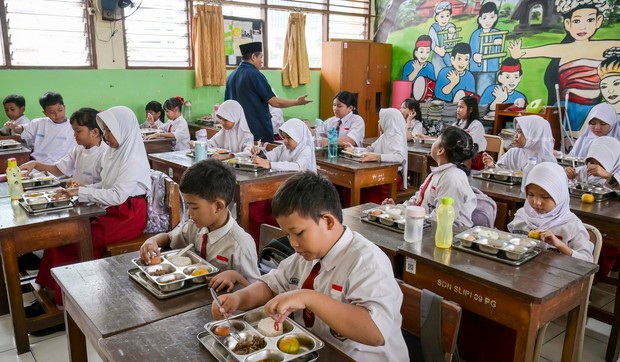 Đaci u Indoneziji, ilustracija