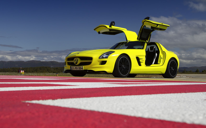 Mercedes SLS AMG E-Cell