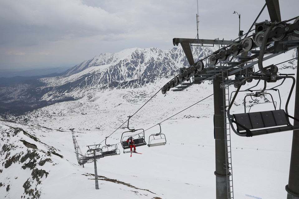 Wyciąg narciarski na Kasprowym Wierchu 1 maja 2022 r.