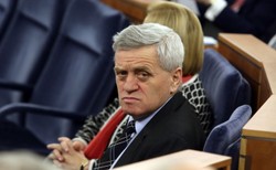 Senator PiS złożył rezygnację z immunitetu. Prokuratura chce mu postawić zarzuty ws. trzech przestępstw