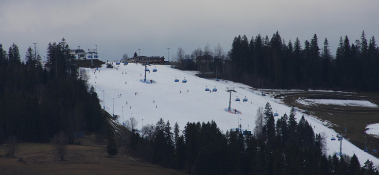 Stacje narciarskie na Podhalu kończą sezon, ale da się jeszcze jeździć