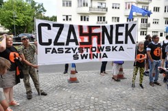 Strajk Kobiet przed MEN. Czarnek nazwany 'faszystowską świnią'