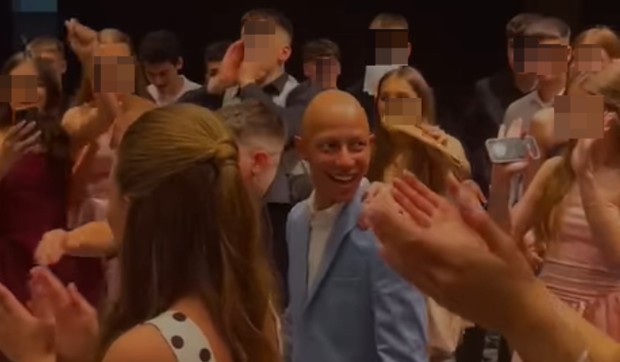 Viktor na maturi