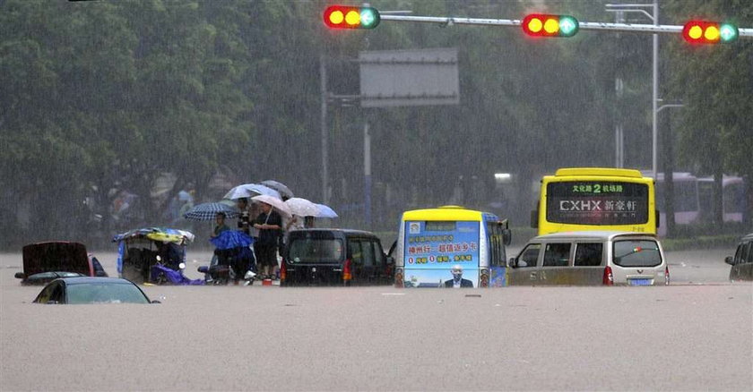 Powodzie w Chinach zabiły 40 osób