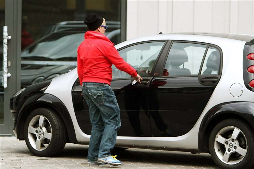 Figura kupiła nowe auto. Fajne?