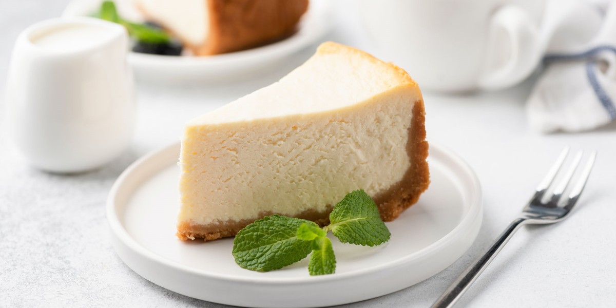 Tasty Cheesecake with Coffee