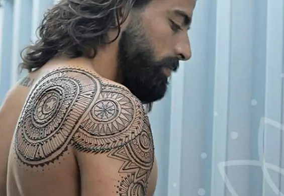 11 facetów z tatuażami z henny, z którymi chciałabyś zwiedzać Bliski Wschód