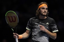 ATP Finals: Tsitsipas lepszy Zvereva. Debiutant zagra w półfinale