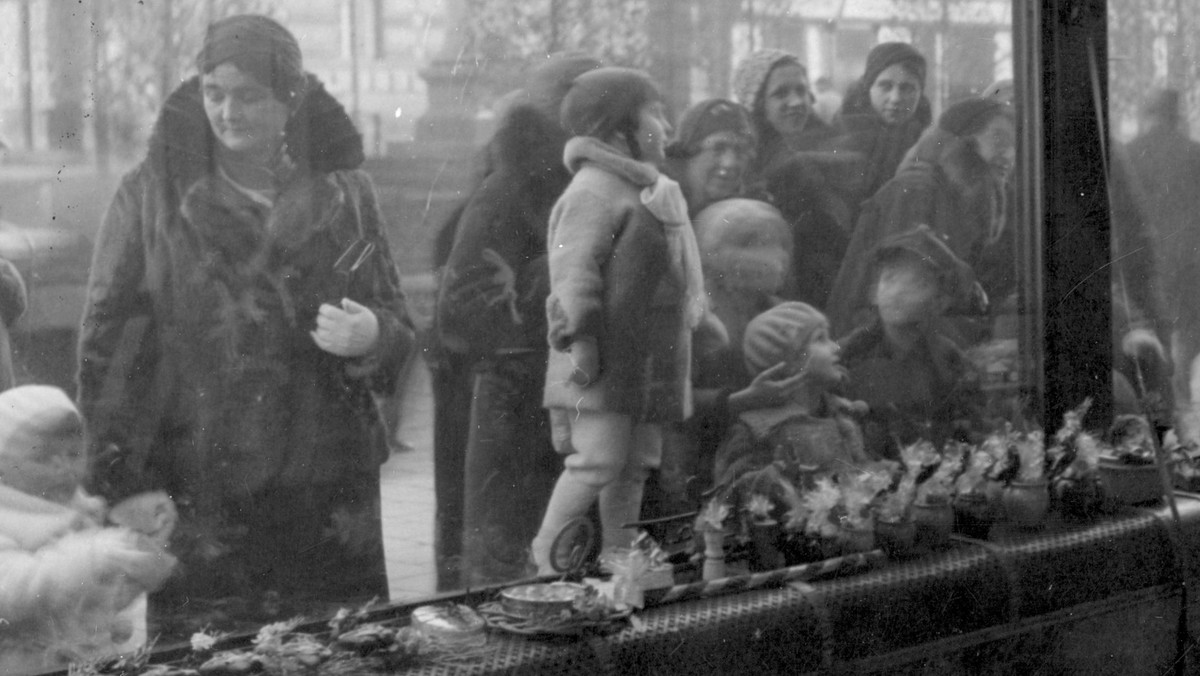 "Przychodziło się często samotnie, a bywali tam wyłącznie mężczyźni"