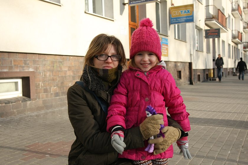 Zuzanna Konopka (32 l.), Karolina (3 l.)