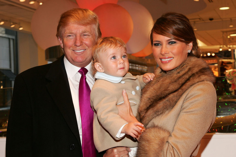 Donald i Melania Trump z synem Baronem w 2007 roku