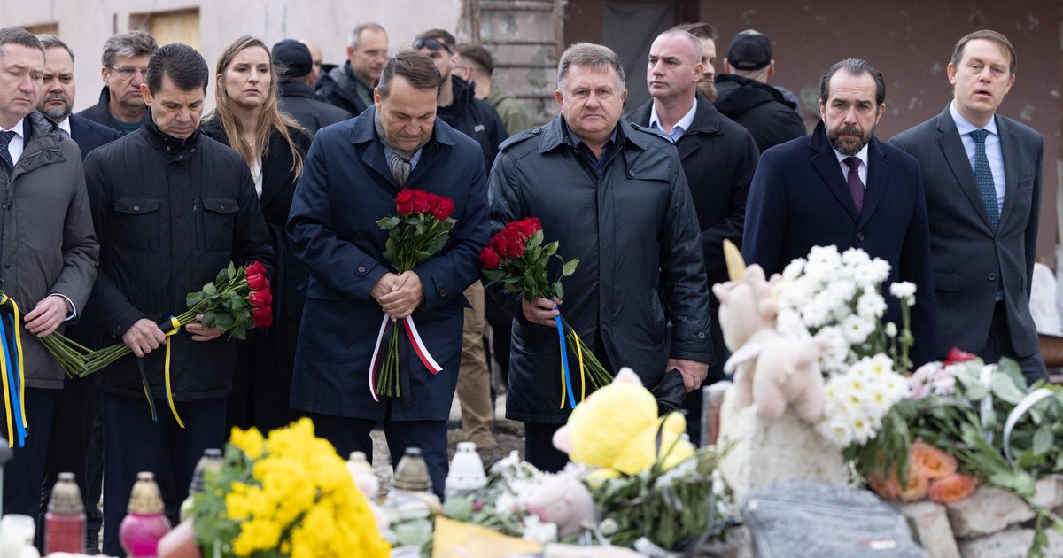 Sikorski wyróżniony przez Ukraińców. "Jeden z najwybitniejszych dyplomatów"