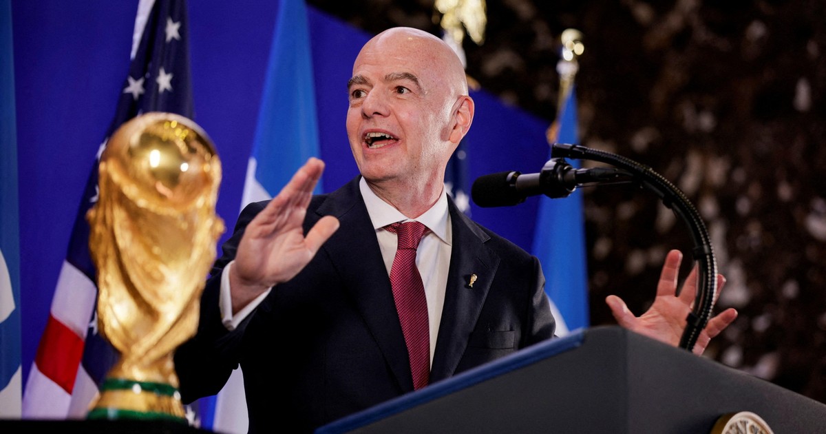 Ćwiklak: być może prezes FIFA ma już gotową statuetkę dla pierwszego w historii Pogromcy Czerwonej Kartki