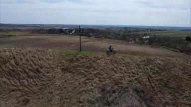 Szaleńcza jazda po rezerwacie. Motocykliście grozi więzienie