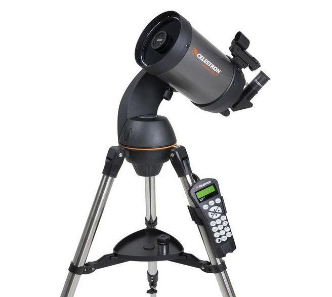 Teleskop Celestron NexStar 5" SLT na zrobotyzowanym montażu azymutalnym z systemem GoTo kosztuje 2999 zł.