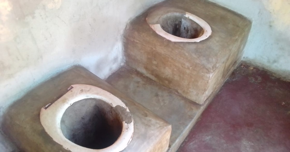 3 dies, 1 survives retrieving cellphone from Kano pit latrine - Vimarsana News