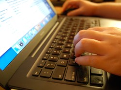 Uwaga! Polacy oszukiwani w internecie