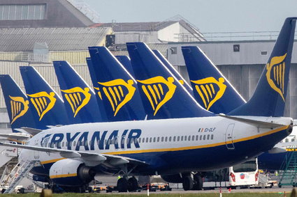 Ryanair likwiduje opłatę za zmianę rezerwacji. Pod dwoma warunkami
