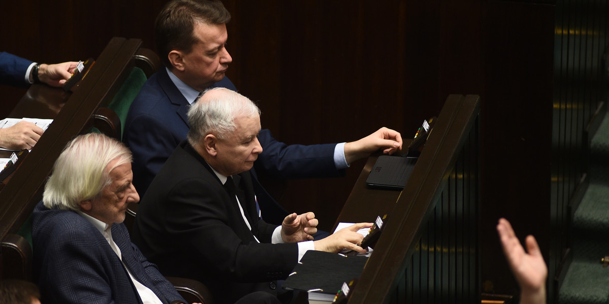Sejm pozostaje "maszynką" do głosowania. W 2019 r. uchwalił najwięcej ustaw od 2015 r., a do tego w przypadku co trzeciej z nich nie odbyły się prace komisji