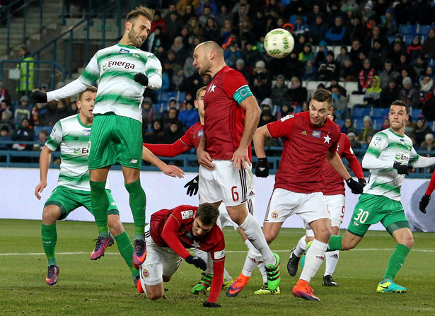 Lotto Ekstraklasa: Wisła rozbiła lidera. Lechia przegrała w Krakowie 0:3