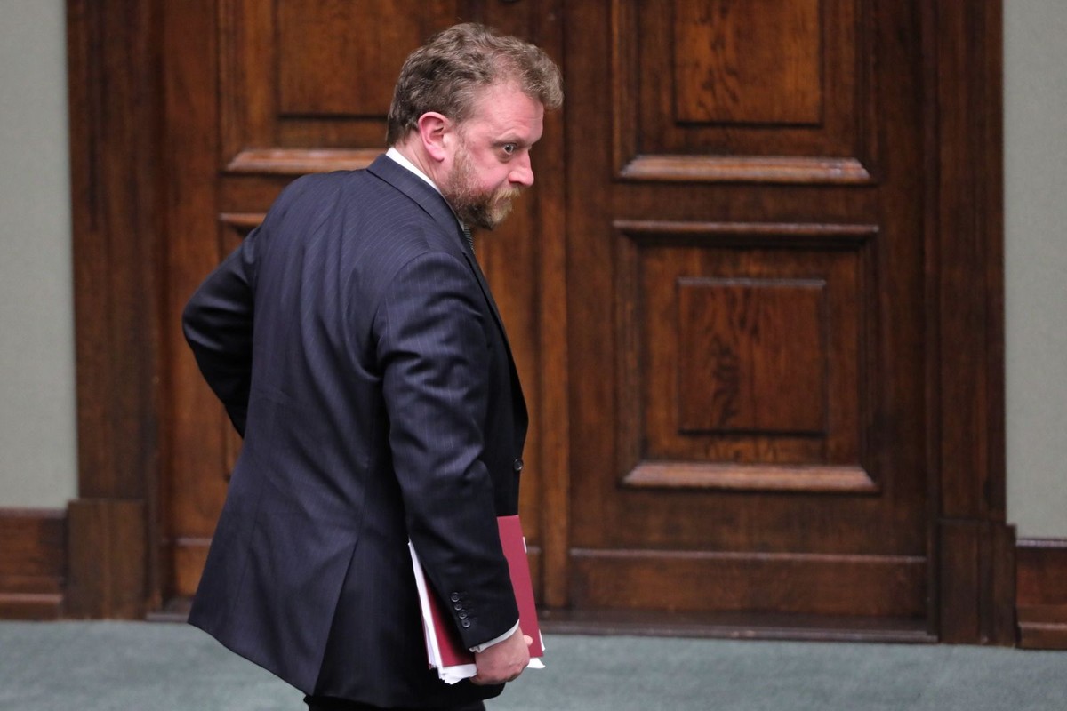 Łukasz Szumowski powiedział, że poprosił głównego inspektora sanitarnego o analizę epidemiologiczną pod kątem ryzyka wyborów korespondencyjnych