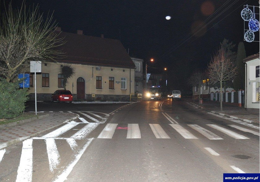 Przejechał 67-latce po stopach