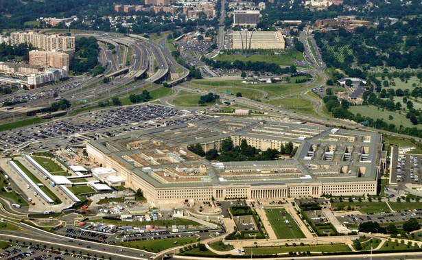 W wyniku nalotów siły syryjskie straciły dużo sprzętu i materiałów związanych z bronią chemiczną - poinformował Pentagon.