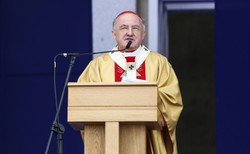 Kard. Nycz w Gnieźnie: To polityków trzeba rozliczać z rozwiązania problemu migracji