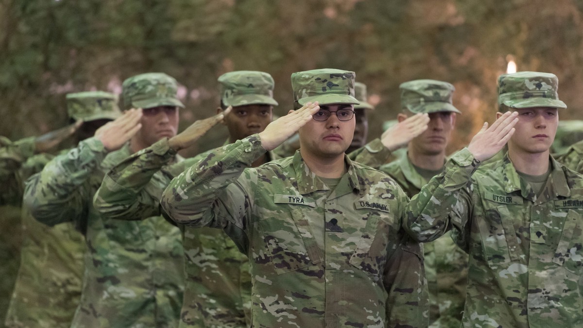 Amerykańska 1. Dywizja Piechoty przejęła dziś w Poznaniu dowodzenie wojskami USA rozmieszczonymi na wschodniej flance NATO w ramach operacji Atlantic Resolve. Słynna Wielka Czerwona Jedynka zastąpiła 4. Dywizję Piechoty.